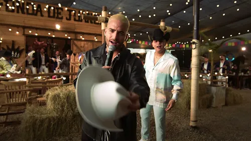 Grupo Firme & Maluma - Cada Quien